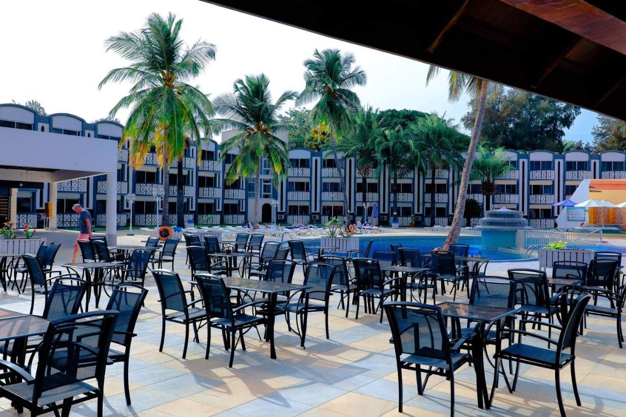 Assaraya Atlantic Hotel Banjul Exterior photo